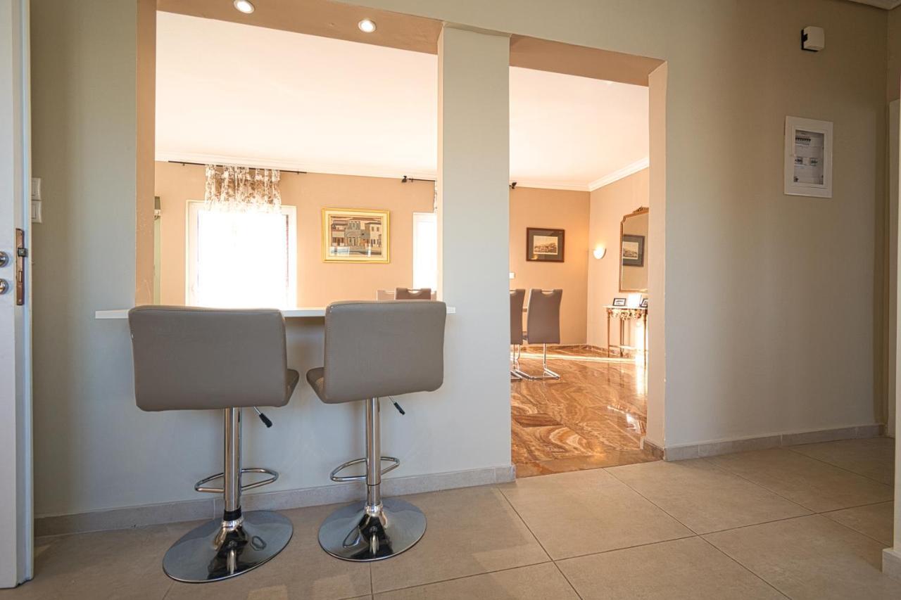 Elegant Flat Marousi District Atenas Exterior foto